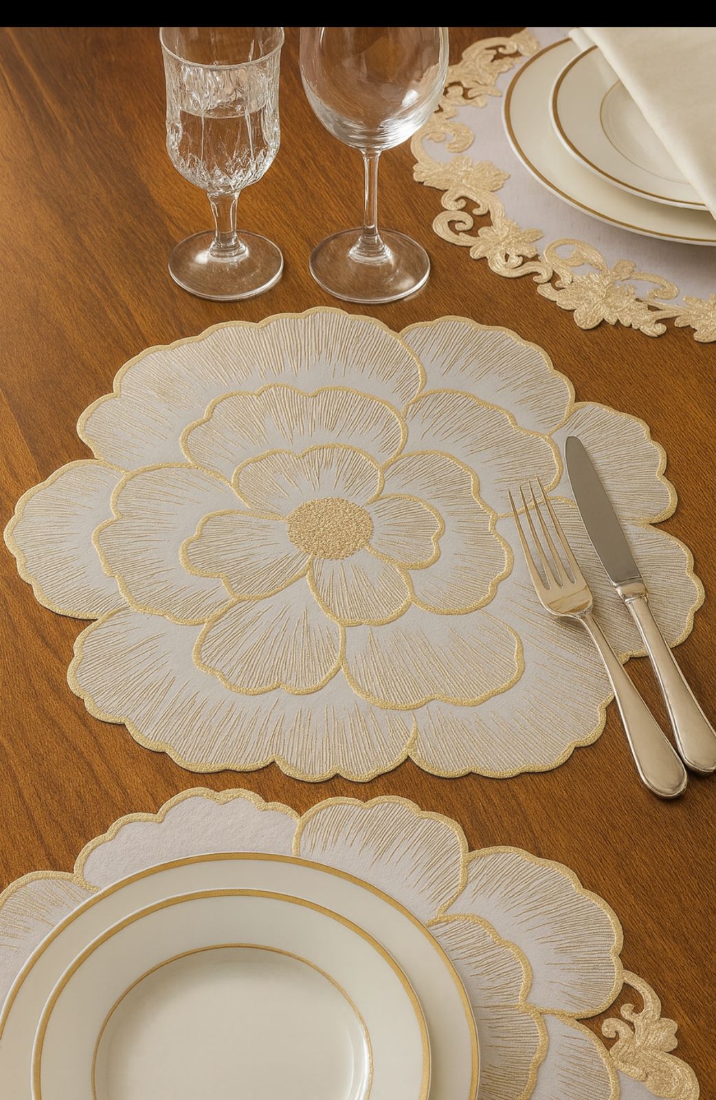 CRG DECOR Metallic Dining Placemats – Modern Table Mats (Set of 6)