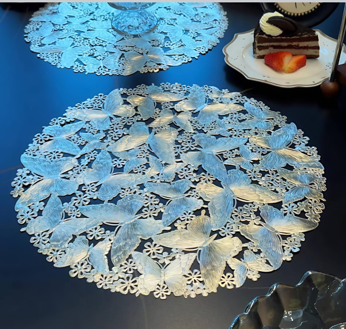 Metallic PVC Dining Placemats – 6 Piece Set | Elegant Butterfly Design