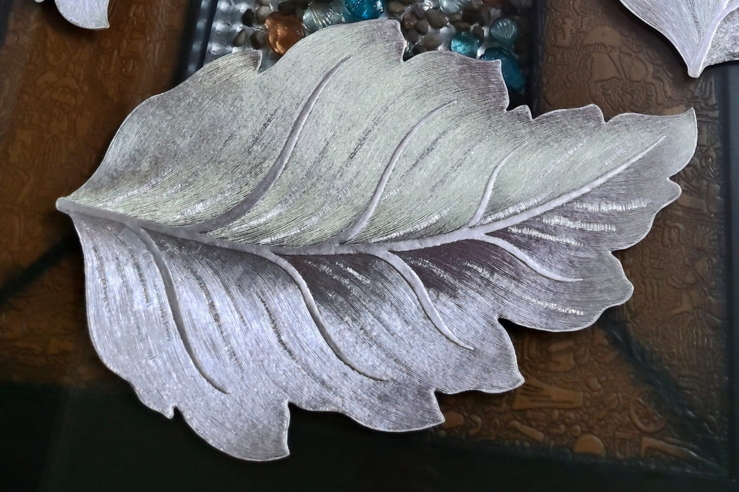 Leaf Design Dining Mats & Runner Combo - Silver